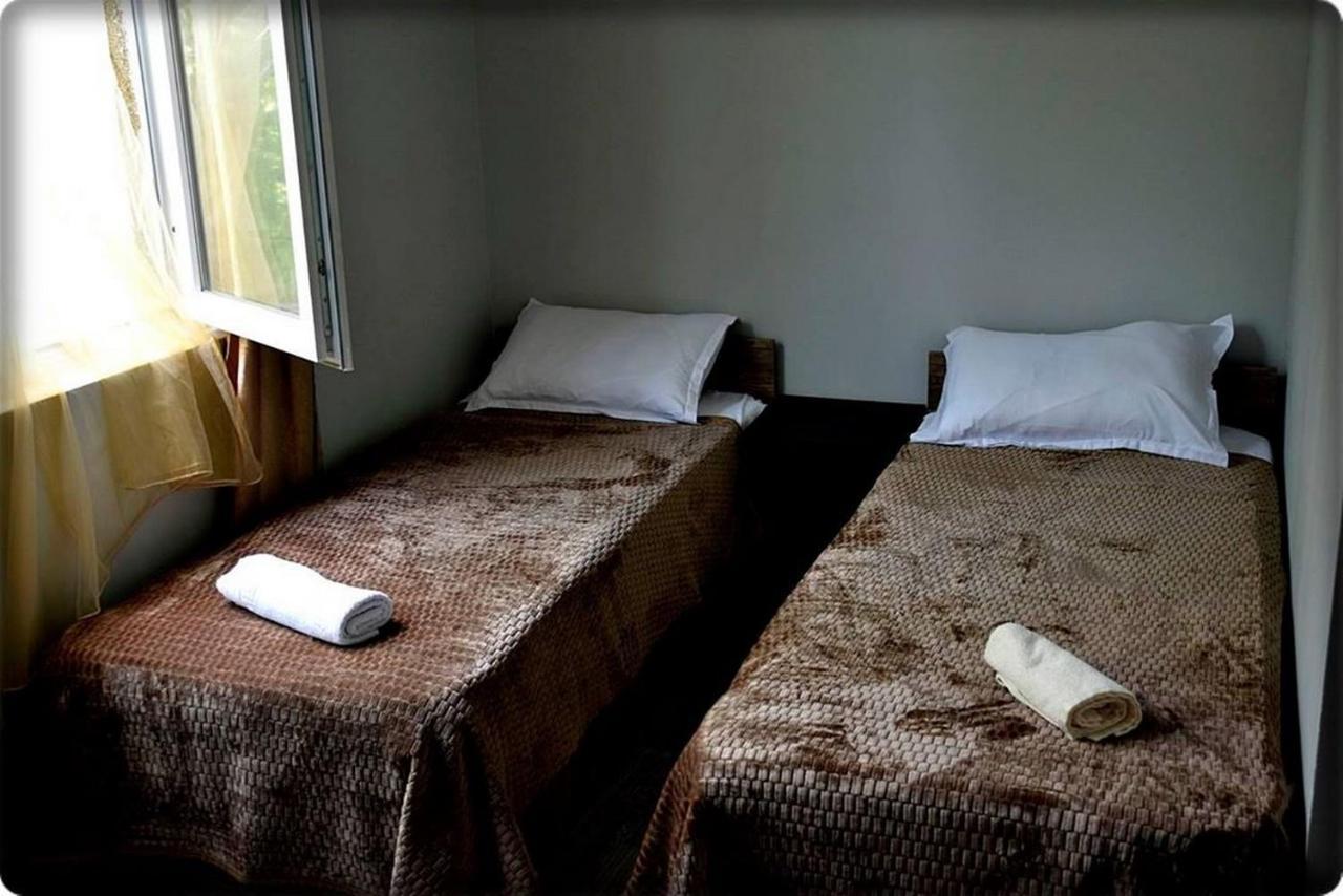 Guest House Qedi Jvari Eksteriør billede